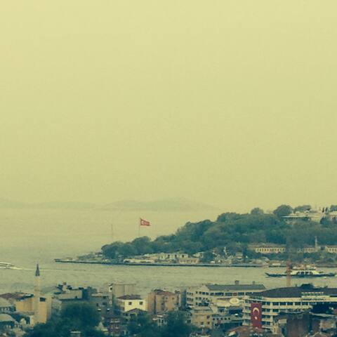 Flat with a Stunning Bosphorus View