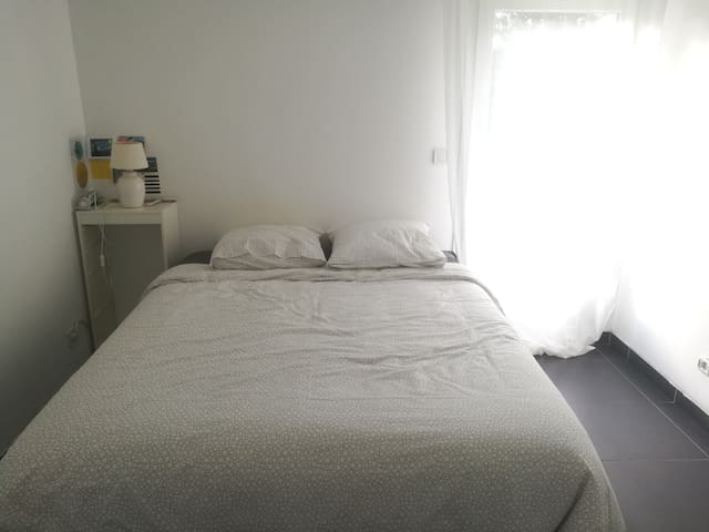 Suite parentale dans maison sud Paris avec piscine