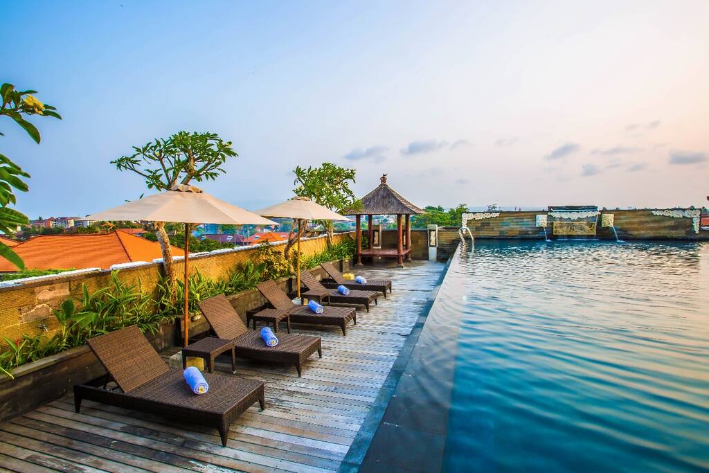 Rooftop Pool