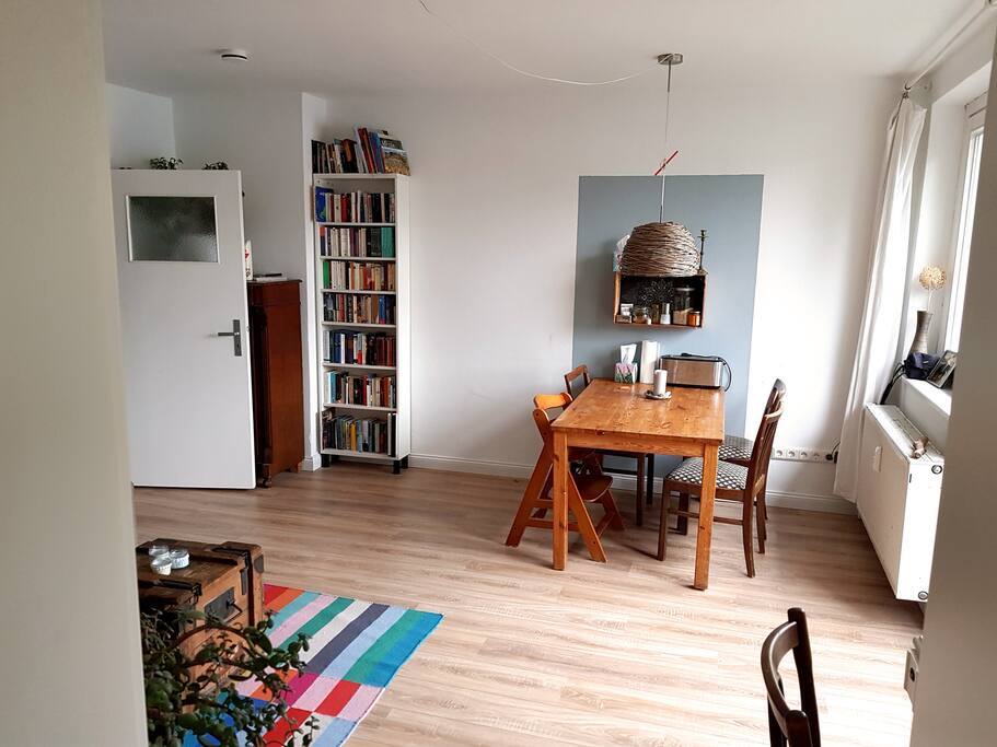 Wohnzimmer aus Kinderzimmersicht