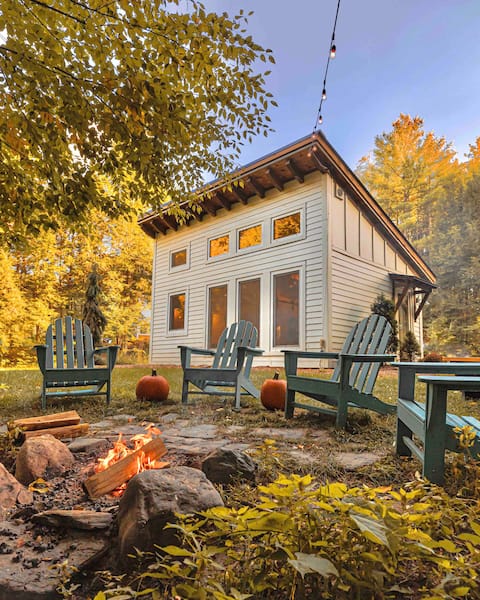Honeycrisp Cottage - A Tiny Timber Frame