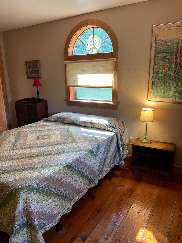 150-179 cm széles ágy