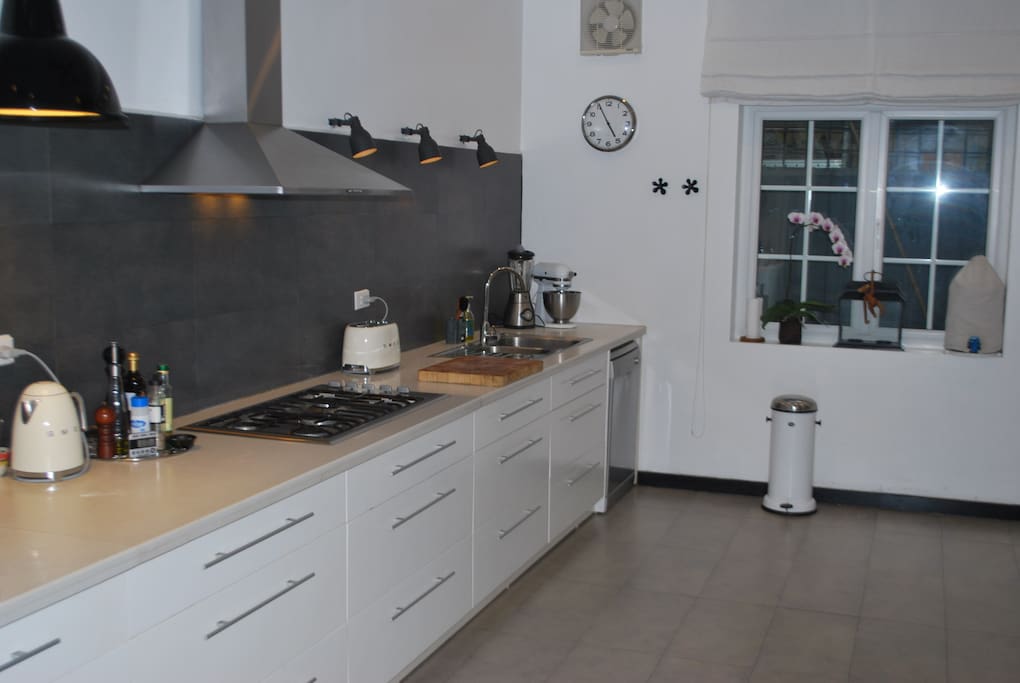 Kitchen with dishwasher