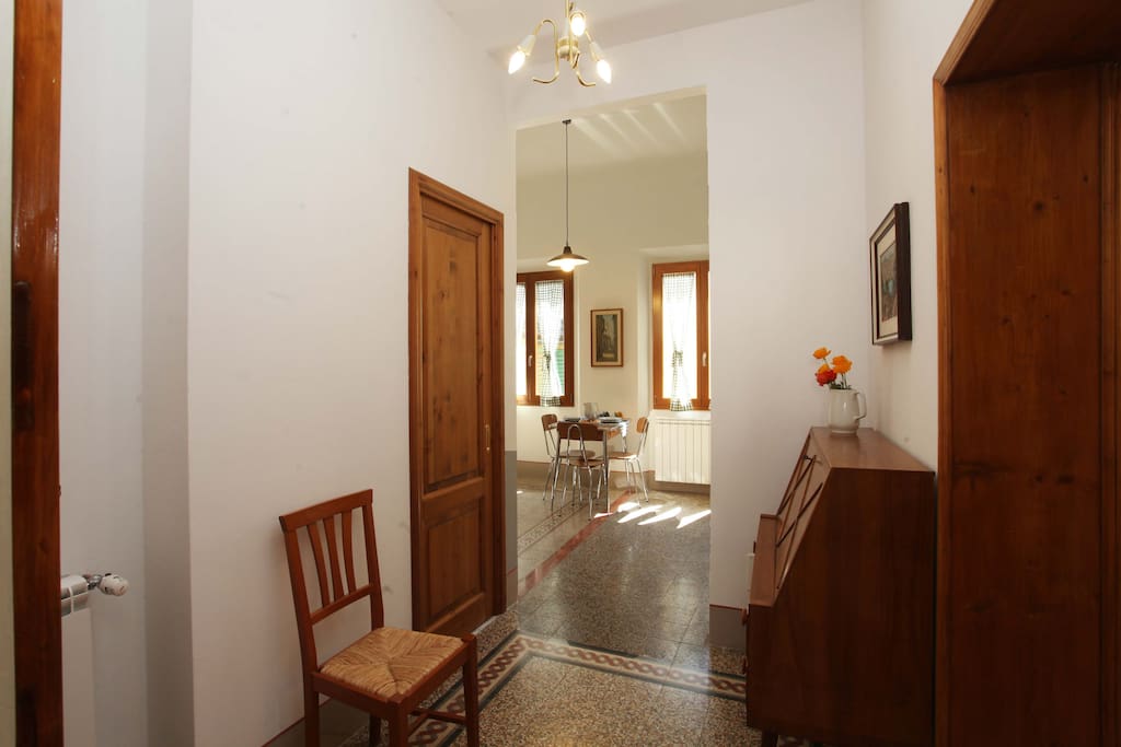 Main entrance over the kitchen