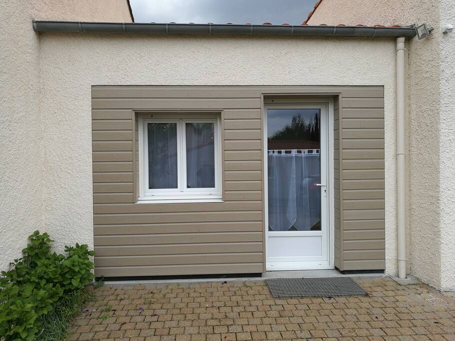 Entrée indépendante