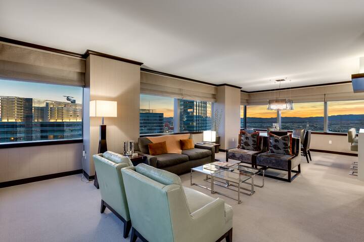 Biggest Penthouse@ Vdara! 2+BR JawDrop Strip View! gallery image 2