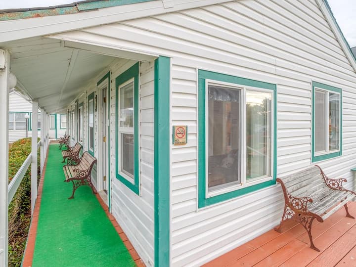 12 Best Airbnb Vacation Rentals In Depoe Bay, Oregon Updated 2024 Trip101