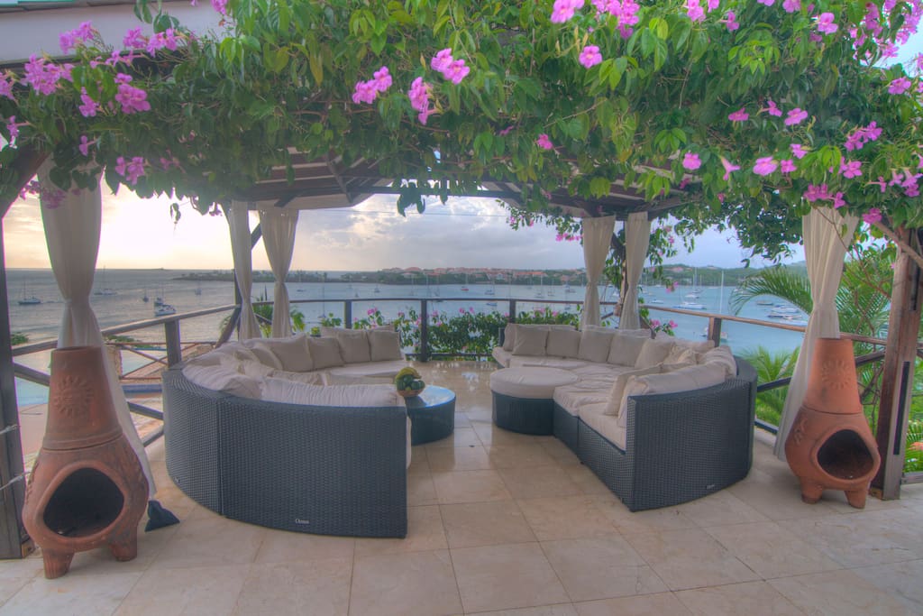 The tiki is an ideal spot for your vow exchanges. We will clear the furniture and set it up beautifully. A large veranda, will seat up to 100+ guests.