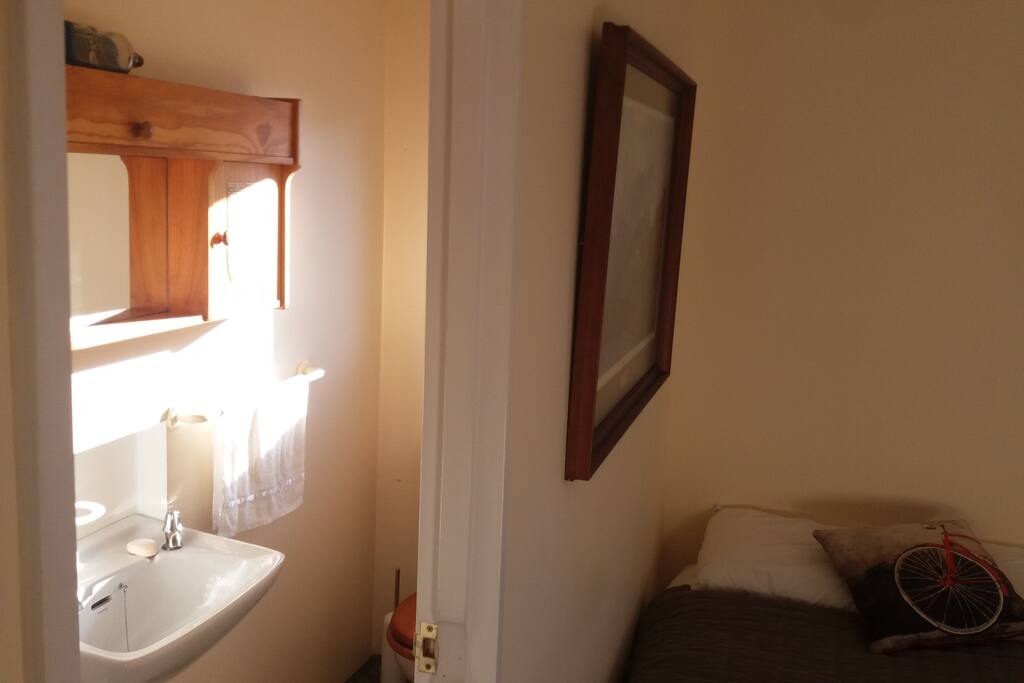 Ensuite - double bedroom 1