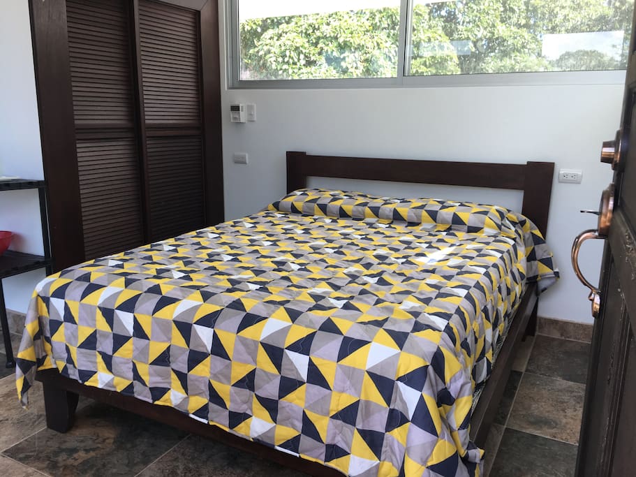 Comfy space age German queen mattress