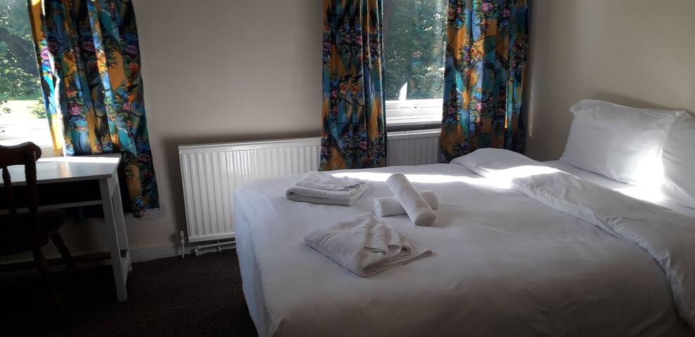 Green View GUEST House gallery image 3