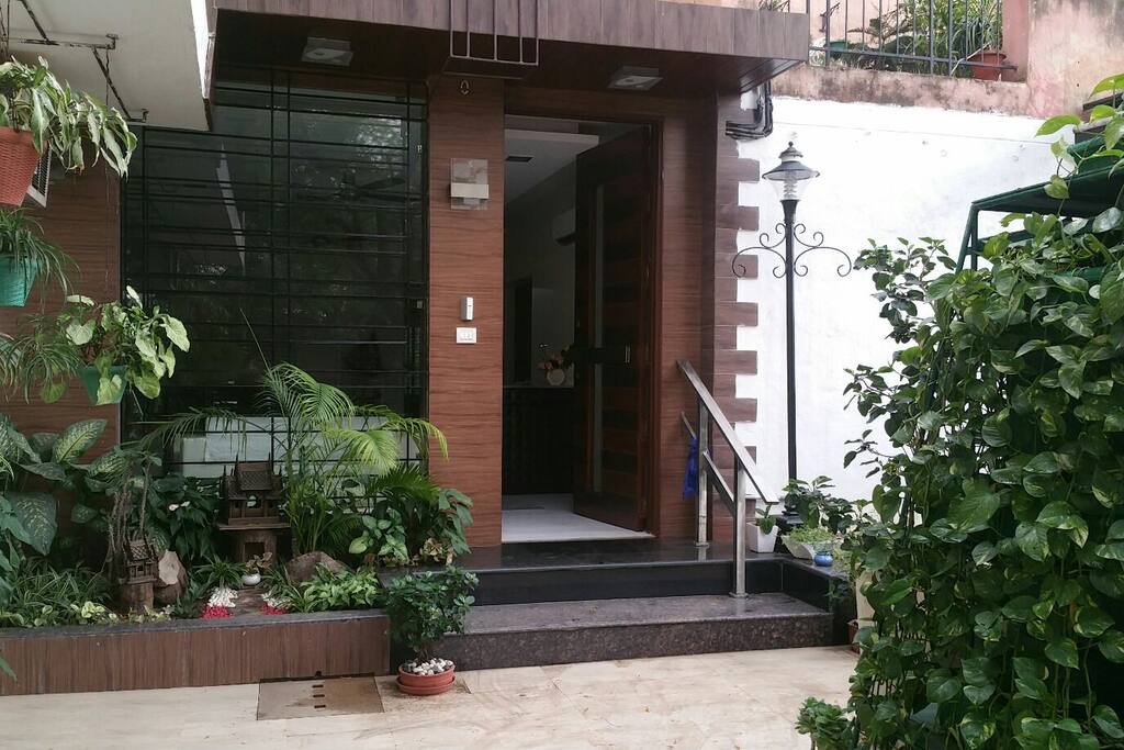 Sunlit enterance