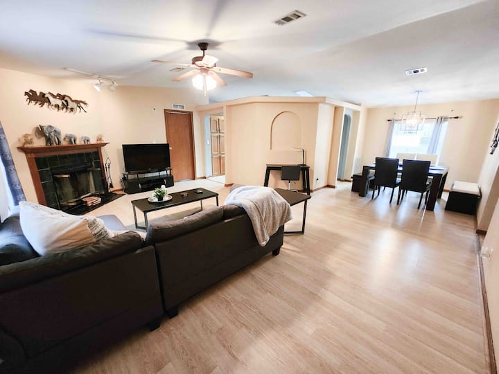 Cozy Home 2 Minutes From Wec. No Cleaning Fee - Ocala, FL