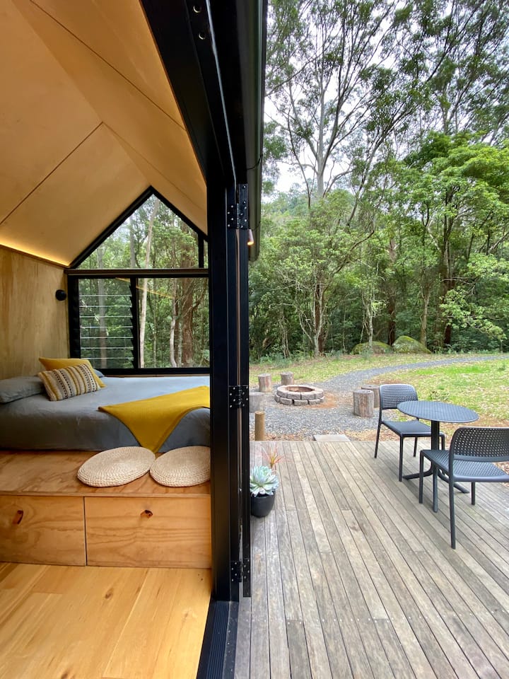 Creek side Tiny House in a subtropical rainforest Tiny houses for