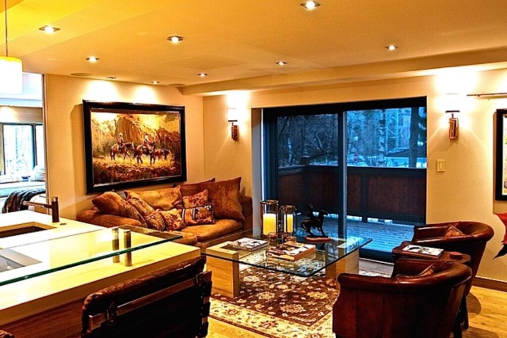 Living Room (2)