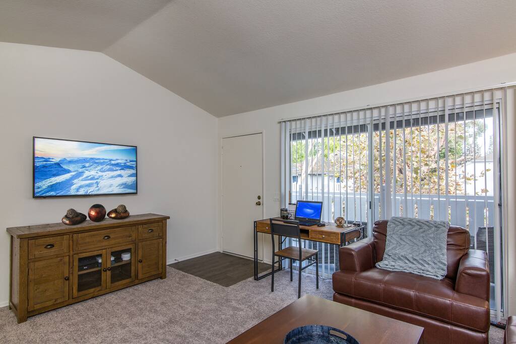 50" 4K Roku TV