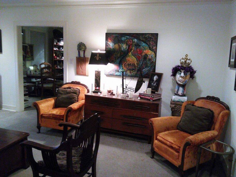 Entry/living room area