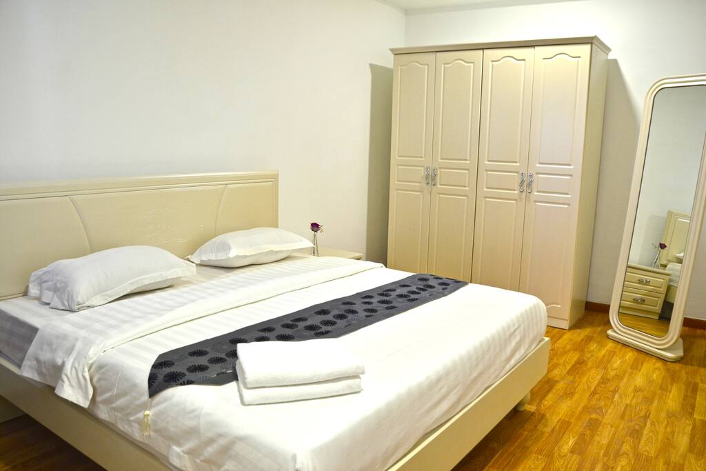 King Bedroom