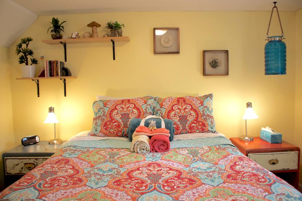 Sunrise Room