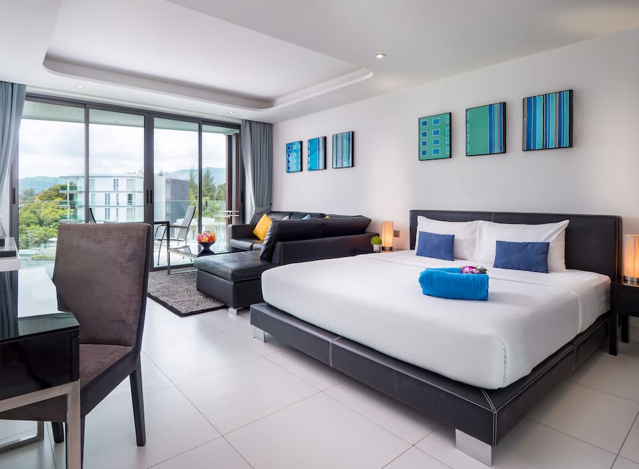 Bed & Sofa