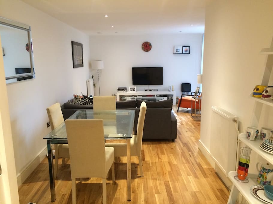 Dining area/ living room