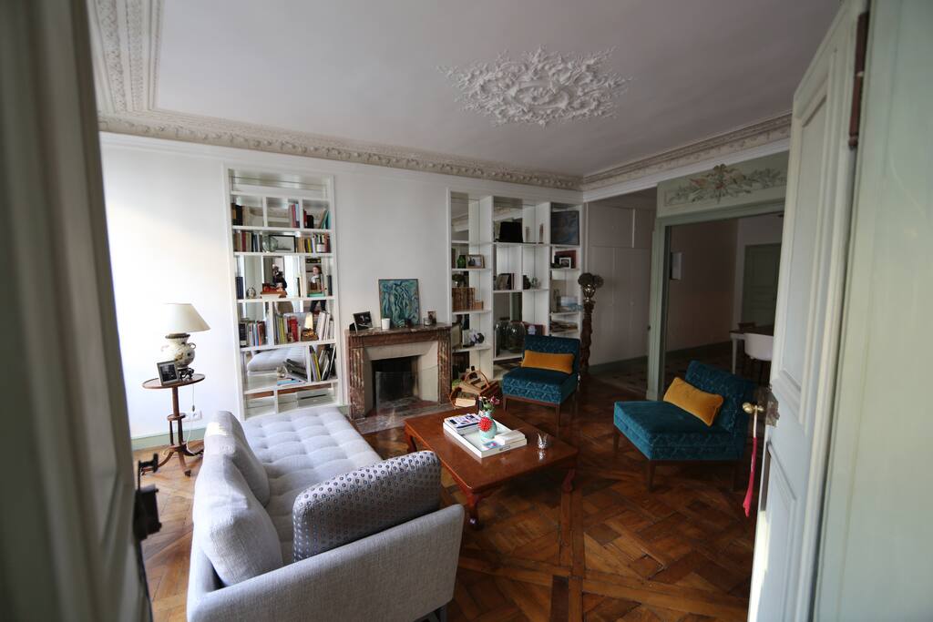 Le salon - The Living Room