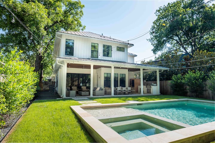 Walk to ACL-Modern Luxury in Zilker with Pool