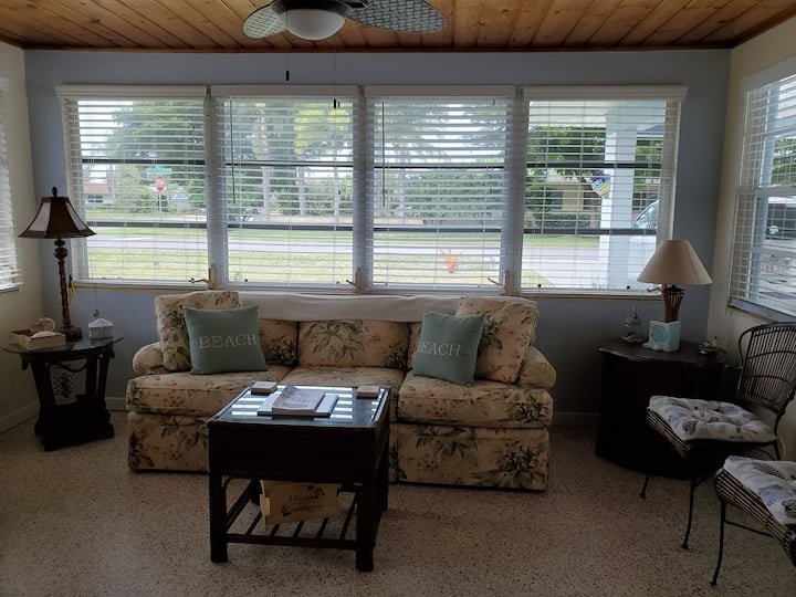 Vacation Cottage-venice, Fl. On "The Island" - Venice, FL