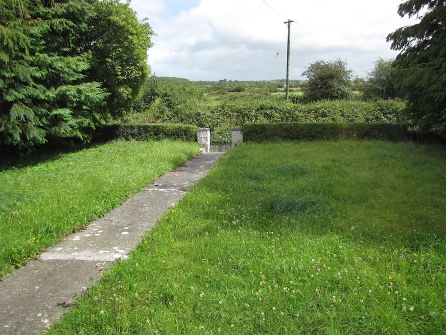 Front view surrounded by fields