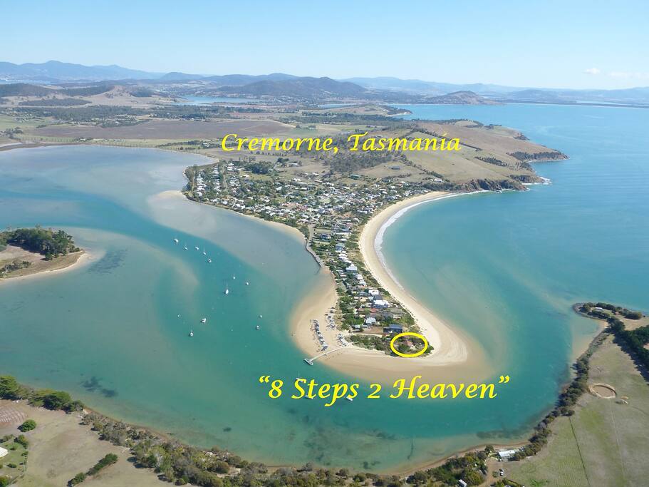 Cremorne Beach Looking North. Only 25 mins. from Hobart Airport.