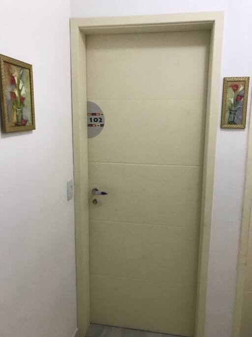 HALL DE ENTRADA DO APARTAMENTO