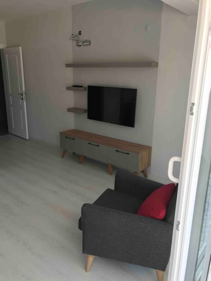 Denize 80 Mt Mesafede Geniş Ferah Aile Işletmesi - Demre