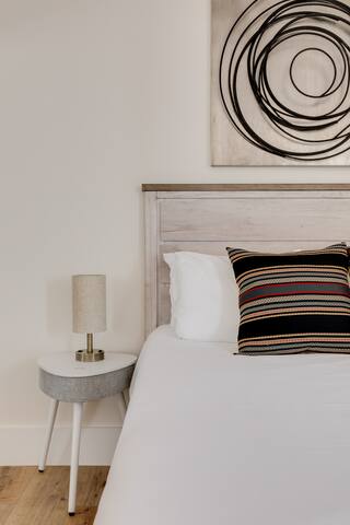 Luxury Villa Los Angeles 5 BD & Pool gallery image 5