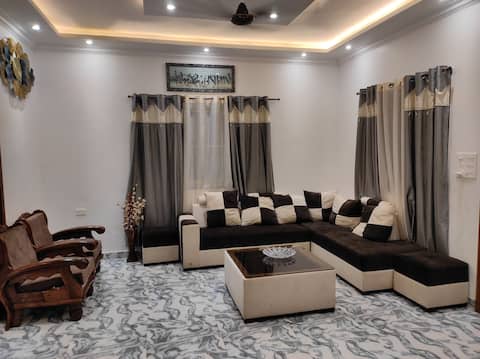 Carnation Villa 4 bhk
3bhk Villa 12 guest