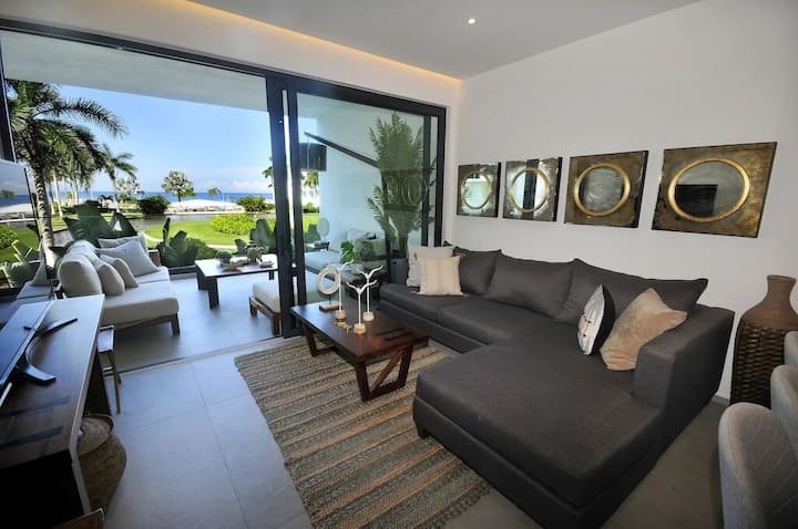 Beachfront Condo In The Heart Of Nuevo Vallarta - Nuevo Vallarta