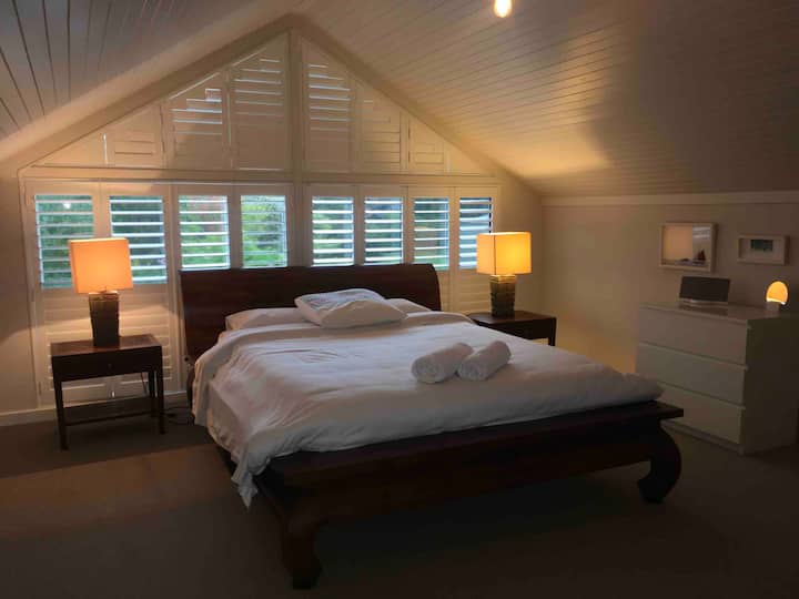 חדר שינה זוגי קווין סיי 