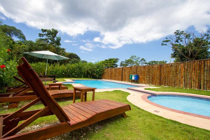 Condo 3 Conchas/ Bahia Pirata