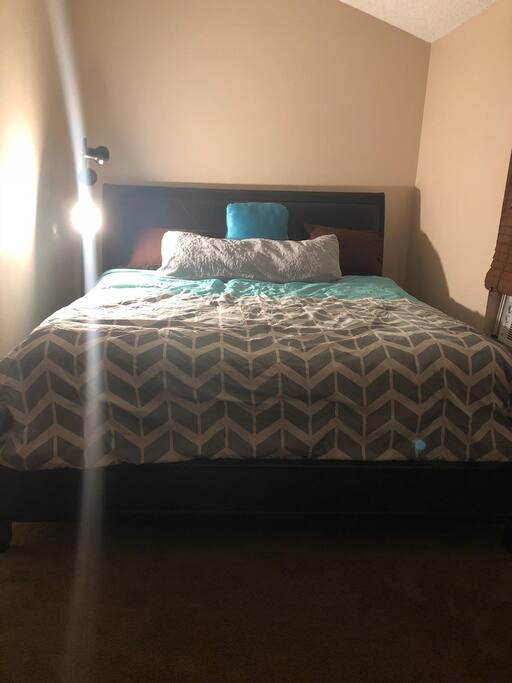 King size bed with pillow top and bamboo pillows