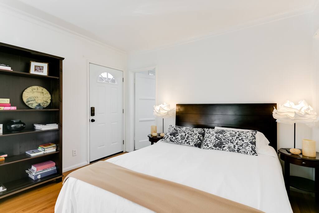 Enjoy the Flat Screen TV with Roku, Hulu and many other channels from your comfy bed or sitting area, along with the warmth and lovely
ambiance of the petite electrical fireplace.