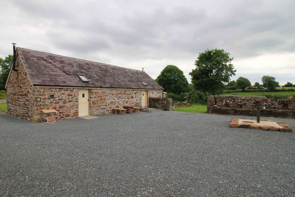 Old Scragg Farm Cottages