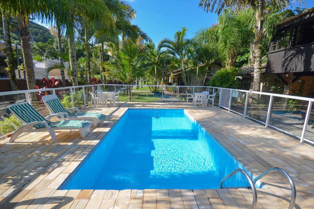 Piscina, área comunitária