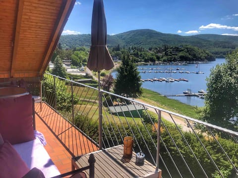 Dream balcony directly on Lake Edersee-Scheid / incl. Canadians