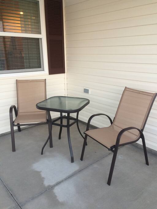 Screened in porch to enjoy your morning coffee.