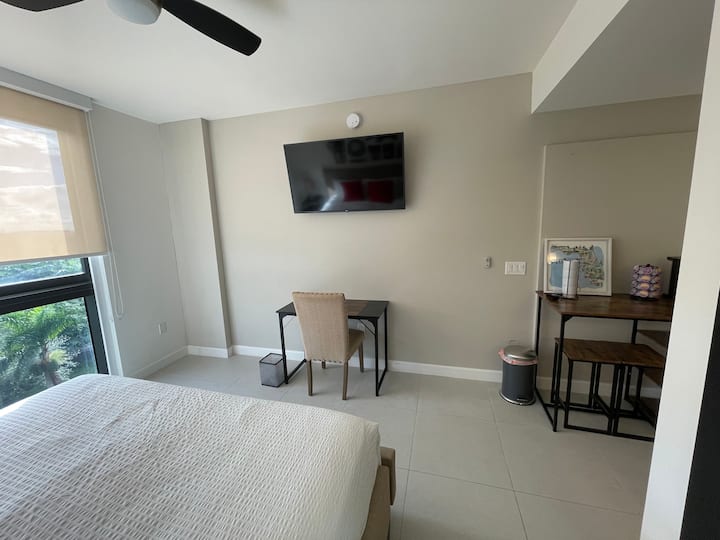 Elegant And Exclusive Studio In 5350 Luxury Tower