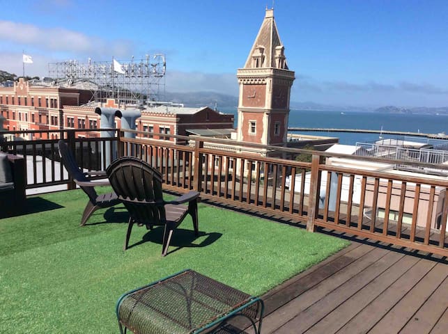 Beautiful Fisherman’s Warf view Flat