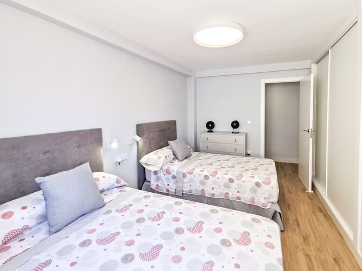 Izba 3. 
Dvojlôžko s 105 cm posteľami.