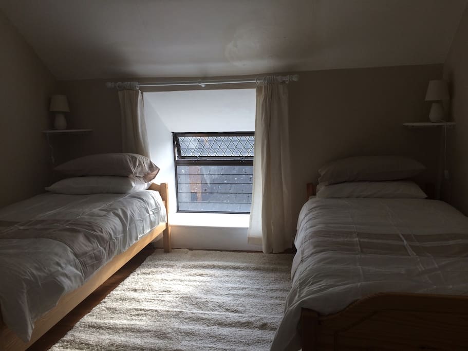 Twin Bedroom