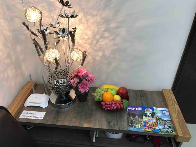 3 bedrooms and toilets, Beside Mongkok MTR gallery image 5