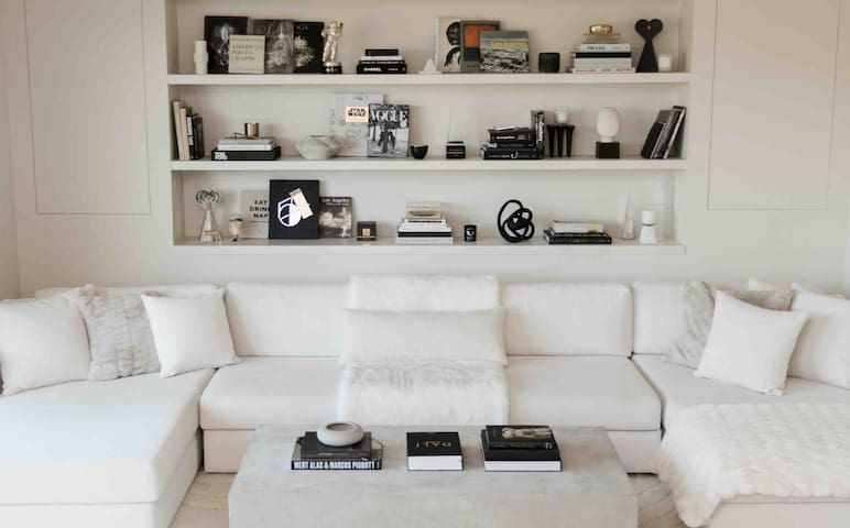 peaceful luxury retreat☁️pool+view+yard+studio+gym☁️ gallery image 3