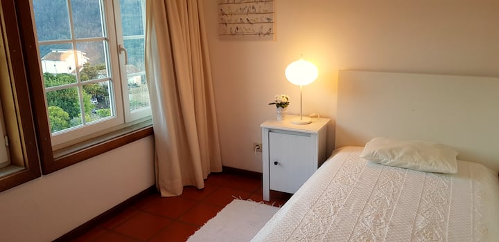 jednokrevetna soba
Napomena: pogledajte kompletno fotografiranje